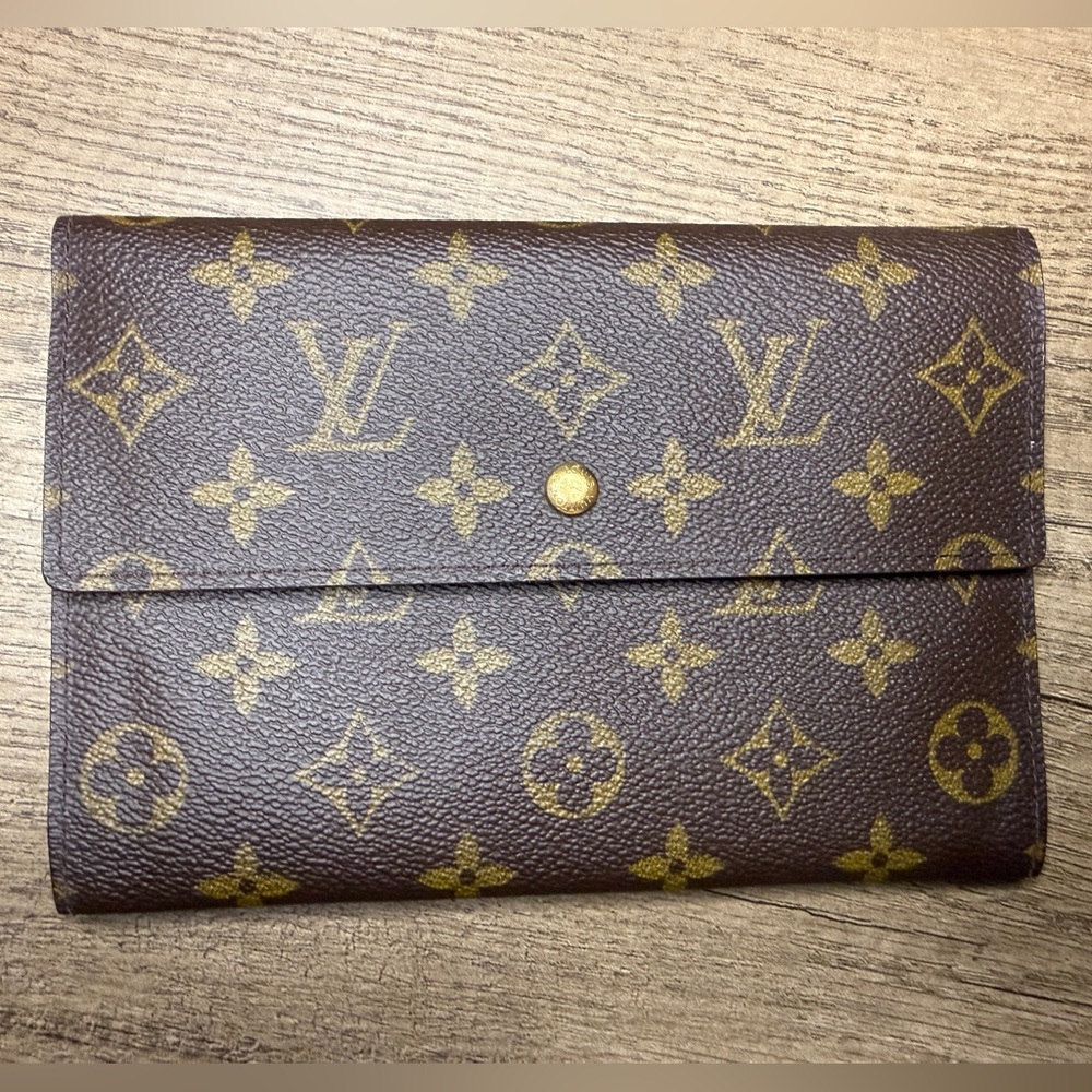 Louis Vuitton Monogram Pochette Passport M60135 Trifold Wallet in Brown and Gold